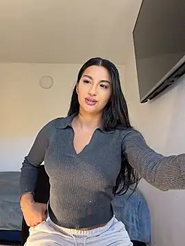 Kimm khalifa online show from 27, 5, 2026