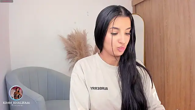 Kimm khalifa online show from 22, 10, 2025