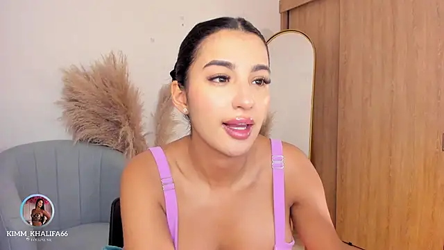 Kimm khalifa online show from 3, 11, 2025