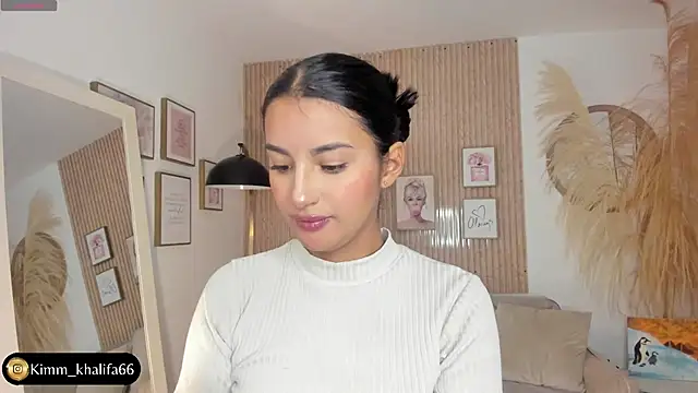 Kimm khalifa online show from 11, 3, 2025