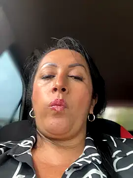 Milk chloe online show from 22, 10, 2025