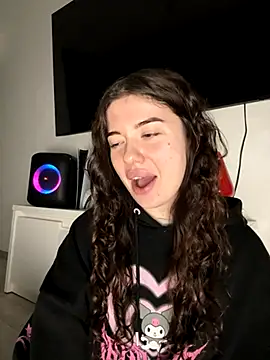 Kimi Ass online show from 18, 11, 2025