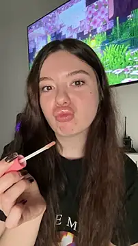 Kimi Ass online show from 12, 3, 2026