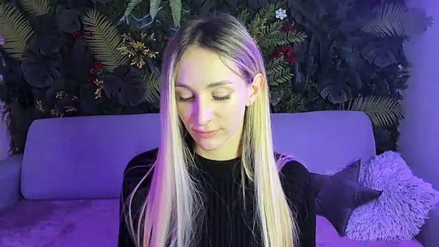 Horny Blond online show from 9, 1, 2026