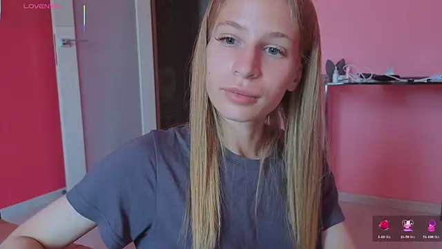 Snapshot of Elis_Fox chatting on 15, 7, 2026 Elis Fox online show from 15, 7, 2026