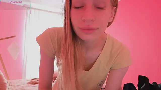 Snapshot of Elis_Fox chatting on 16, 7, 2026 Elis Fox online show from 16, 7, 2026