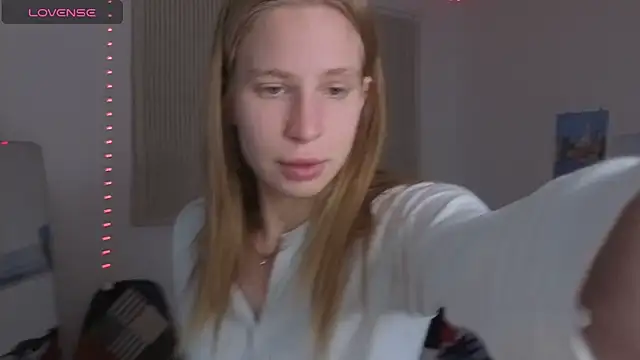 Elis Fox online show from 17, 2, 2026