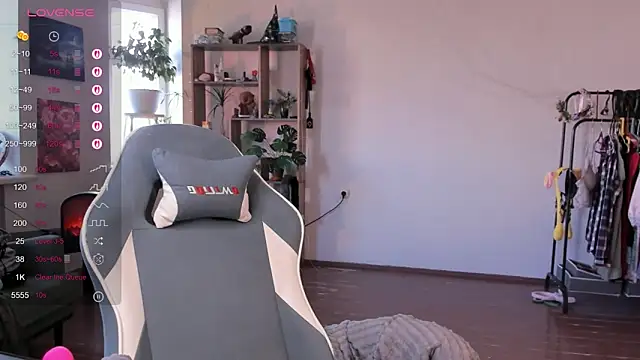 alisahug online show from 4, 10, 2025