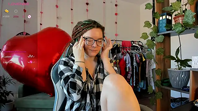 alisahug online show from 19, 2, 2025