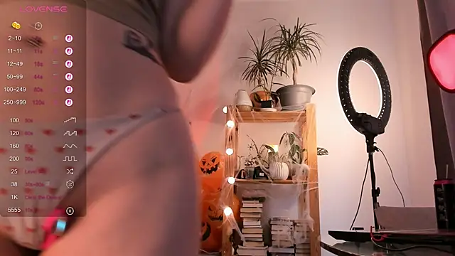 alisahug online show from 25, 10, 2025