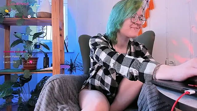 alisahug online show from 19, 3, 2025