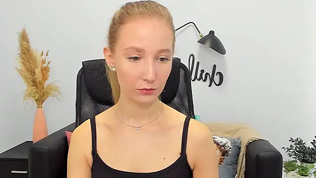 LolaWilsons online show from 13, 3, 2025