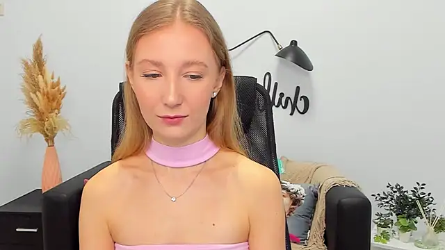 LolaWilsons online show from 22, 2, 2025