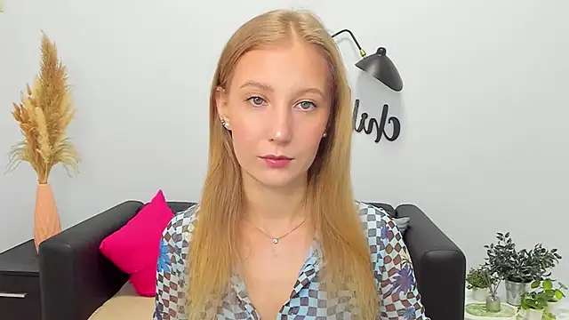 LolaWilsons online show from 5, 12, 2025