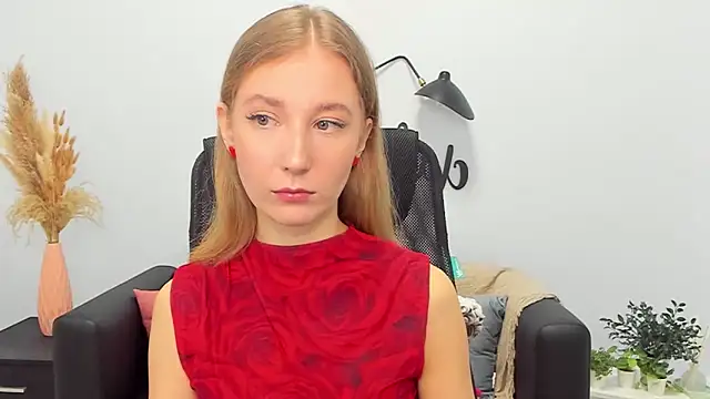 LolaWilsons online show from 24, 2, 2025