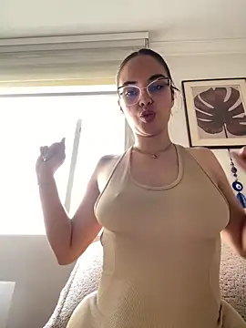 Snapshot of gabyaridi chatting on 9, 2, 2026 gabyaridi online show from 9, 2, 2026