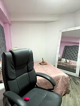 AshleyFerrer online show from 29, 10, 2025