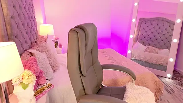 AshleyFerrer online show from 13, 9, 2025