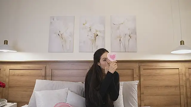 Amber Rush  online show from 23, 3, 2026