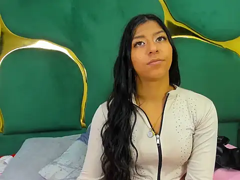 VaneLin18 online show from 17, 12, 2025