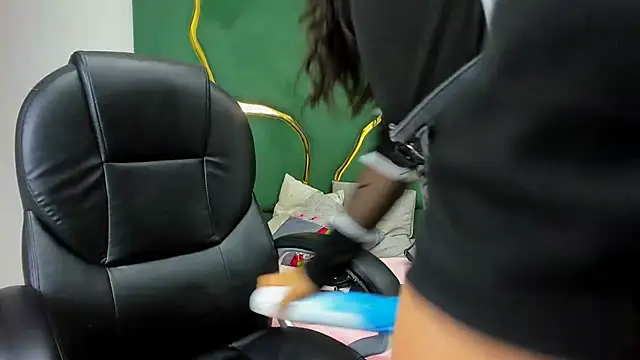 VaneLin18 online show from 22, 12, 2025