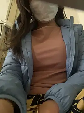 Tuongvy05 online show from 25, 2, 2025