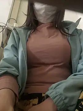 Tuongvy05 online show from 8, 3, 2025