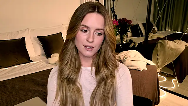 RozzitaBedberry online show from 24, 4, 2026