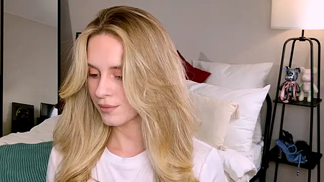 RozzitaBedberry online show from 17, 10, 2025