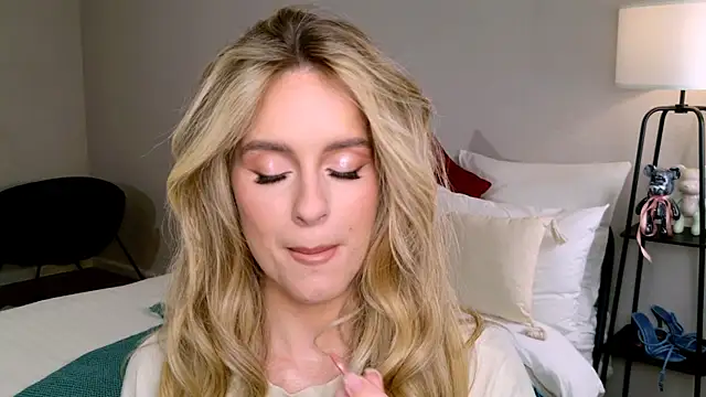 RozzitaBedberry online show from 22, 11, 2025