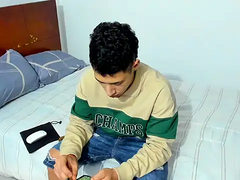 Snapshot of Chandler_ken chatting on 5, 12, 2025 Chandler ken online show from 5, 12, 2025