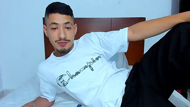 Snapshot of Chandler_ken chatting on 12, 2, 2026 Chandler ken online show from 12, 2, 2026