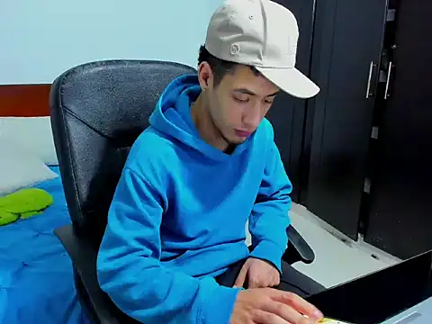 Chandler ken online show from 31, 10, 2025