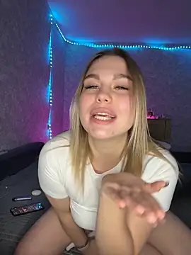 Evaaa Babiesss online show from 21, 12, 2025