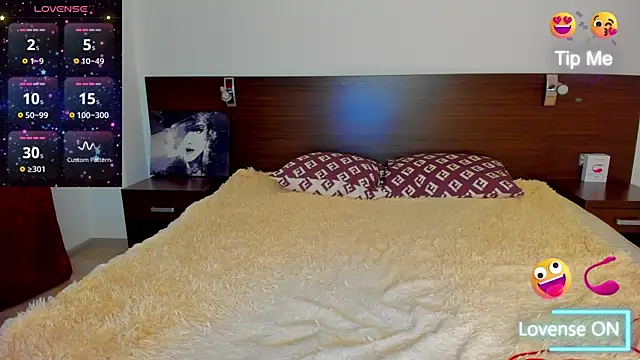 Hanna Becrett17 online show from 2, 2, 2025