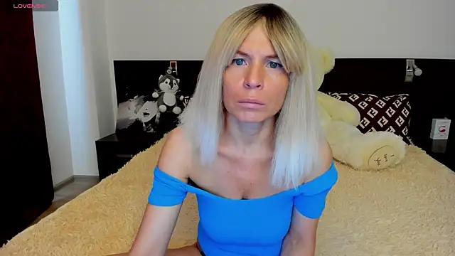 Snapshot of Hanna_Becrett17 chatting on 14, 6, 2026 Hanna Becrett17 online show from 14, 6, 2026