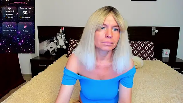Hanna Becrett17 online show from 31, 5, 2026