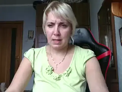 Snapshot of IrinaB1 chatting on 26, 11, 2025 IrinaB1 online show from 26, 11, 2025