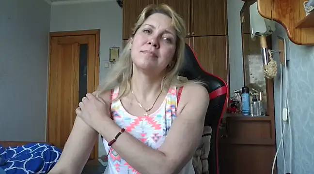 Snapshot of IrinaB1 chatting on 13, 3, 2025 IrinaB1 online show from 13, 3, 2025