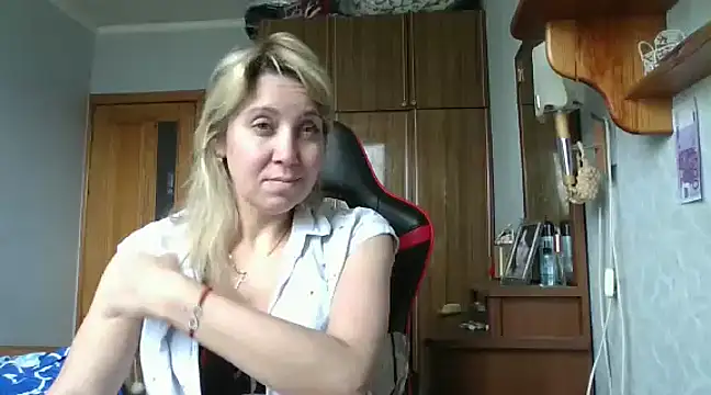 Snapshot of IrinaB1 chatting on 23, 3, 2025 IrinaB1 online show from 23, 3, 2025