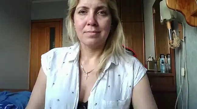 Snapshot of IrinaB1 chatting on 21, 3, 2025 IrinaB1 online show from 21, 3, 2025