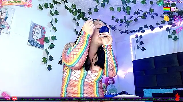 the lesbian game online show from 12, 1, 2026