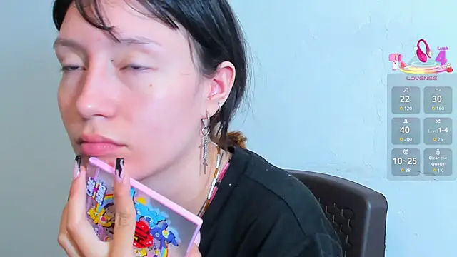 lizzy davis 1 online show from 4, 6, 2026