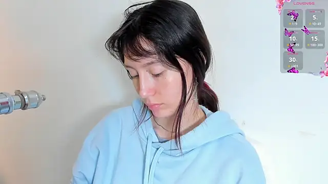 lizzy davis 1 online show from 11, 9, 2025