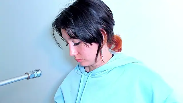 lizzy davis 1 online show from 5, 2, 2026