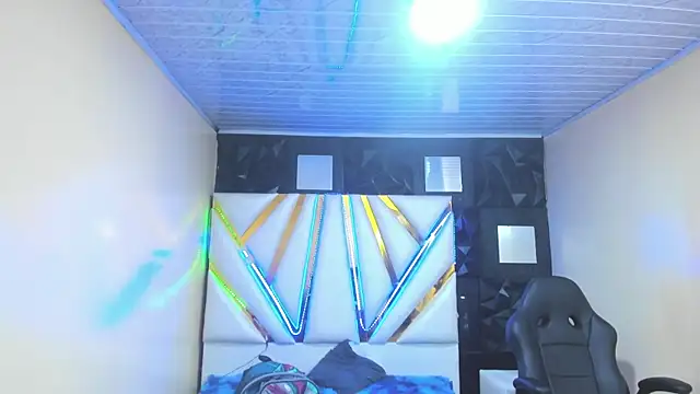 NikolPervertUnlimit online show from 15, 4, 2026