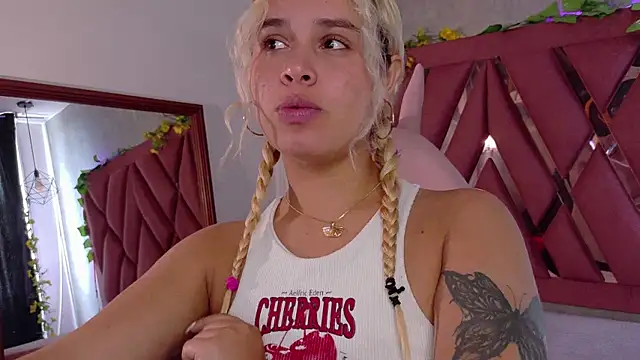 Haelycute online show from 20, 12, 2025