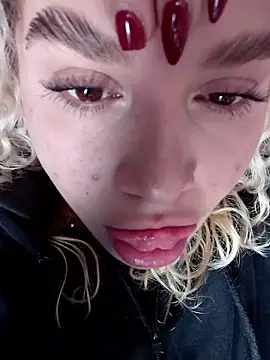 Haelycute online show from 16, 4, 2026