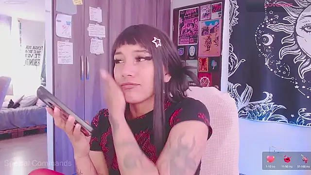 melissahowl online show from 22, 9, 2025