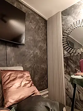 IsisBlake online show from 5, 11, 2025